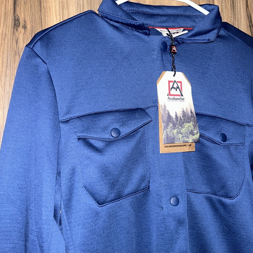 🏔️NWT🏔️Avalanche Men's Light Button Up Jacket, Blue, Small